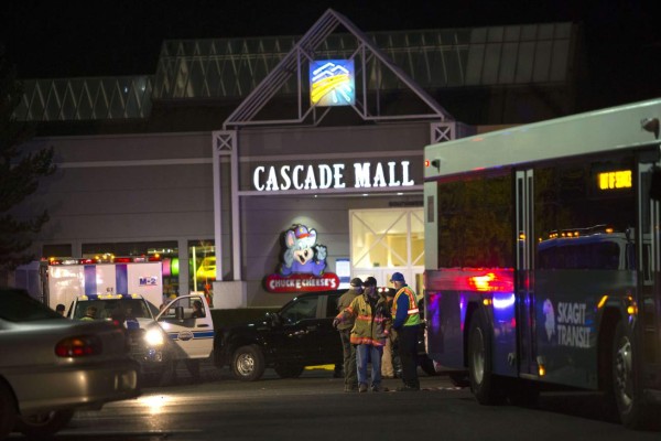 Un disparo tras otro se escuchó en tiroteo que dejó cinco muertos en Cascade Mall