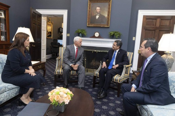 JOH se reúne con vicepresidente de EEUU a favor de los inmigrantes