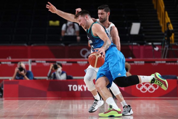 Luka Doncic arrasa a Argentina en su estreno en los Juegos Olímpicos de Tokio