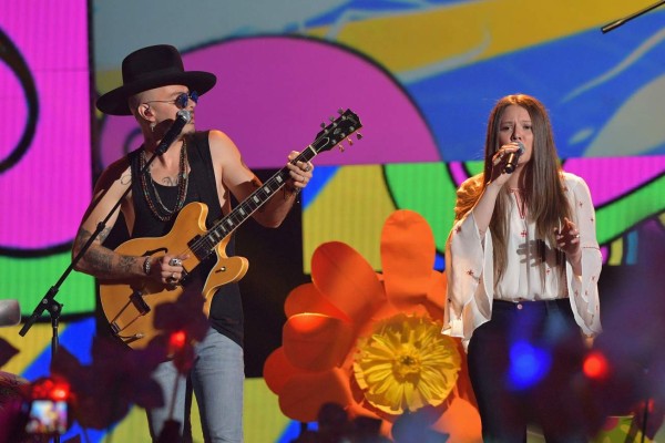 MIAMI, FL - JULY 14: Jesse & Joy perform onstage at the Univision's 13th Edition Of Premios Juventud Youth Awards at Bank United Center on July 14, 2016 in Miami, Florida. Rodrigo Varela/Getty Images for Univision/AFP