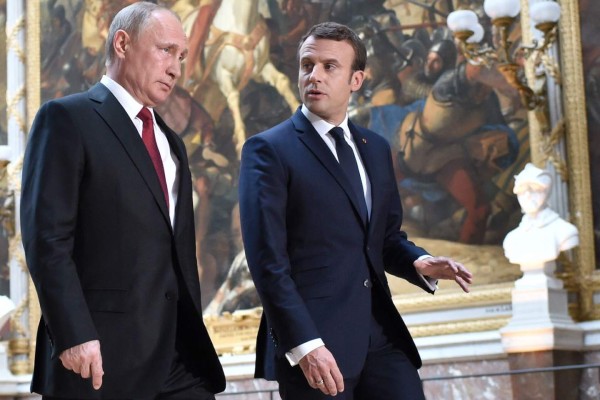 Macron dice ante Putin que responderá a armas químicas en Siria