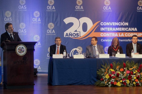 Honduras se compromete a fortalecer instituciones y combatir la corrupción  