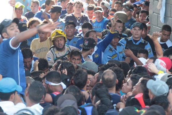 Honduras se suma a los países con tragedias en estadios en América
