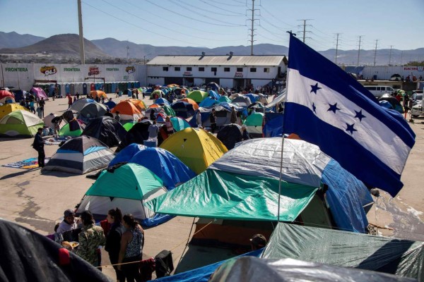 Guatemala admite no tener albergues para migrantes hondureños