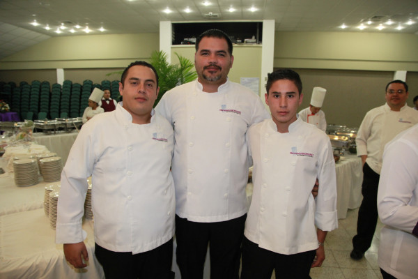 Escuela gastronómica Hernando Moreno gradúa nuevos profesionales