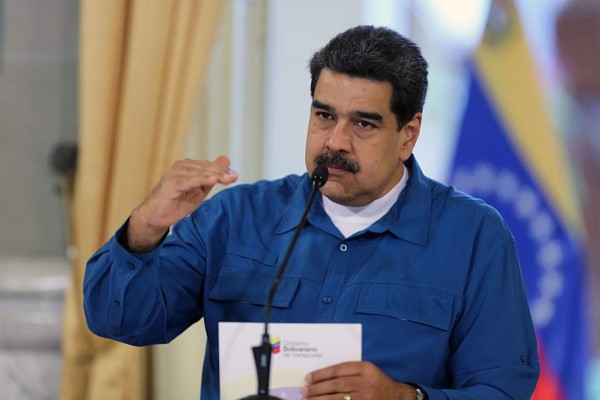 Maduro a Jorge Ramos: 'Te vas a tragar con Coca-Cola tu provocación'