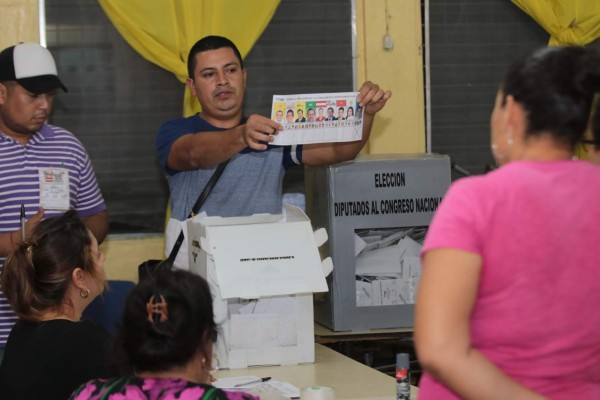 'Solo las instituciones hondureñas pueden tomar decisiones sobre el proceso electoral”