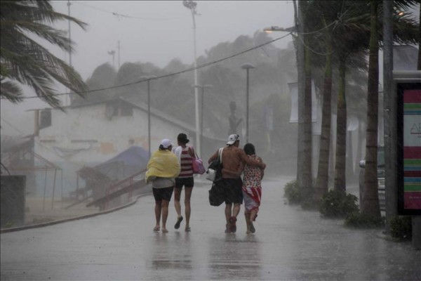 México: 'Marie' ya es huracán de categoría I y causará fuertes lluvias