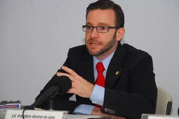 Panamá rechaza ser 'lacayo' de EEUU por propuesta en OEA