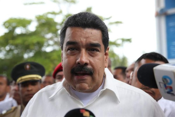 Maduro: No me temblará el pulso para llevar a la cárcel a quien tenga que llevar