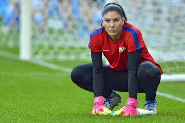 Hope Solo recibe duro castigo por llamar cobardes a jugadoras suecas