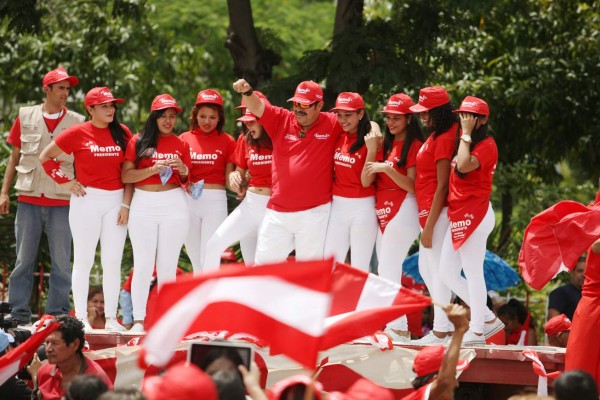 Movimiento liberal Nueva Guardia inicia campaña con caravana