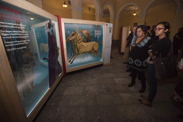 Exposición didáctica recuerda a Cervantes y 16 de sus personajes en Honduras