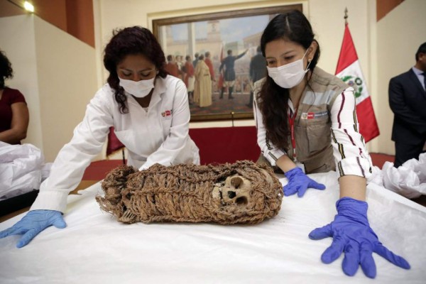 Perú recupera momia de bebé aymara que se exhibía en museo de EEUU