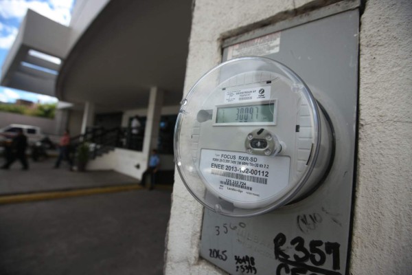 Enee estudia eliminar subsidio a los abonados de bajo consumo