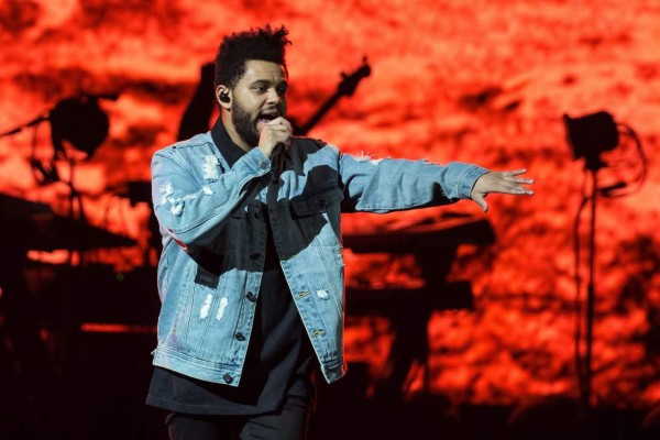 The Weeknd acusa de 'corruptos' a los premios Grammy