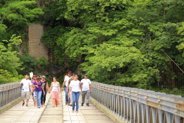 El Cajón, una represa y un destino turístico que maravilla a los hondureños