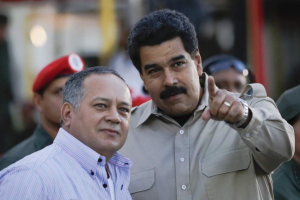 Cabello dice que el chavismo no se va a dejar 'tumbar'