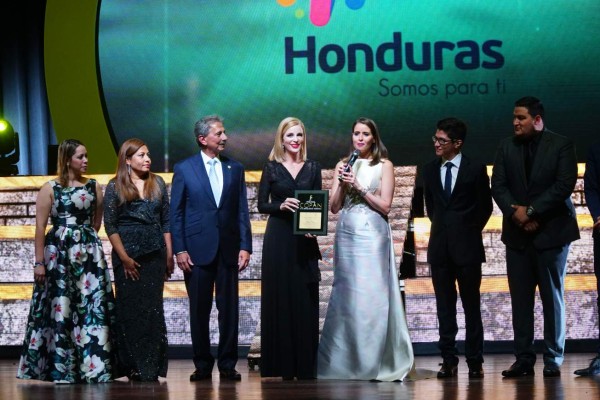 Entregan los Premios Copán a la excelencia turística