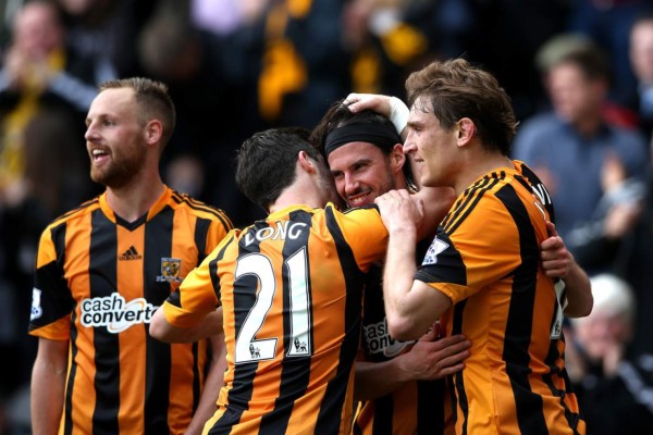 Reaparece Maynor Figueroa y Hull City vuelve al triunfo