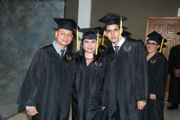 Graduación de la Universidad Tecnológica de Honduras