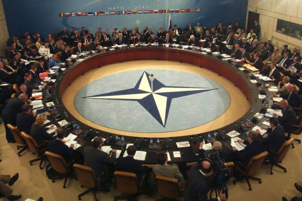 La OTAN condena el lanzamiento de misiles norcoreano