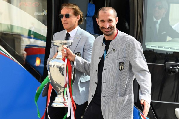 Selección de Italia regresa a Roma tras la obtención de la Eurocopa