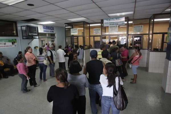 Un directorio de especialistas sustituirá la dirección del Seguro Social de Honduras
