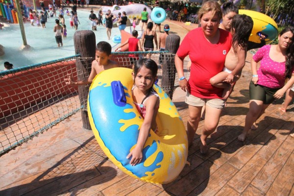 Ya hay ambiente de Semana Santa en la ciudad: balnearios a reventar