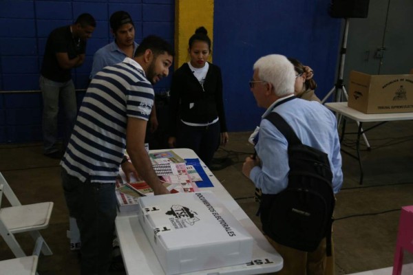 Honduras: Declaran abiertas las elecciones primarias 2017