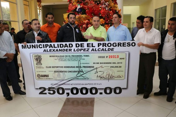 Entregan 250 mil lempiras al Honduras Progreso