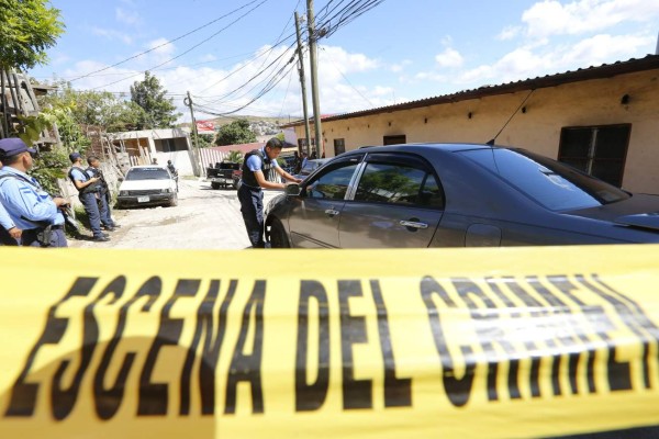 En persecución policial recuperan dos vehículos robados en Tegucigalpa