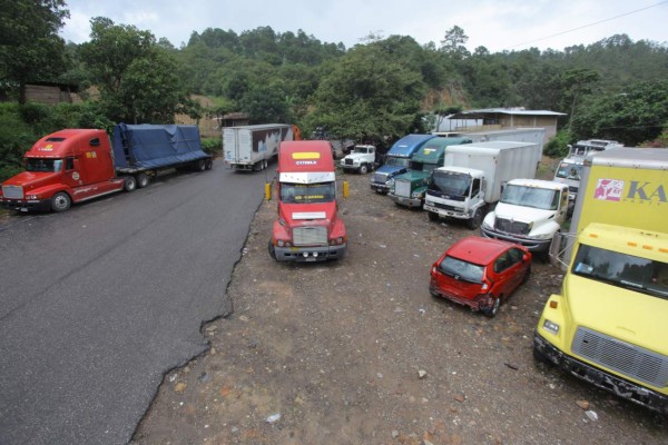 Calvario en aduanas causa el cierre de empresas y pérdida de mercancías