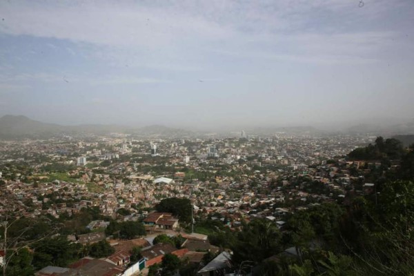 Tormenta de polvo del Sahara se va para Cuba y no ingresará a Honduras