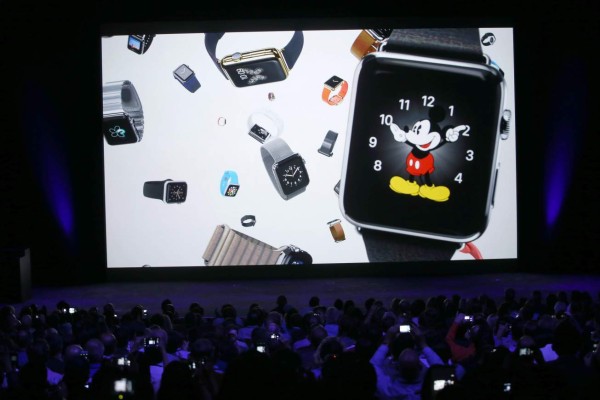 Lanzan el nuevo reloj inteligente 'Apple Watch'