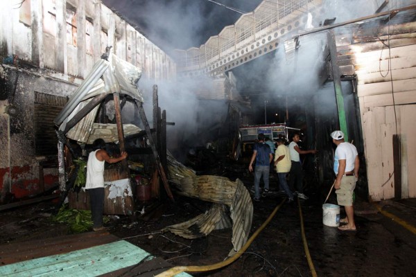 Millonarias pérdidas por incendio en mercados de Comayagüela