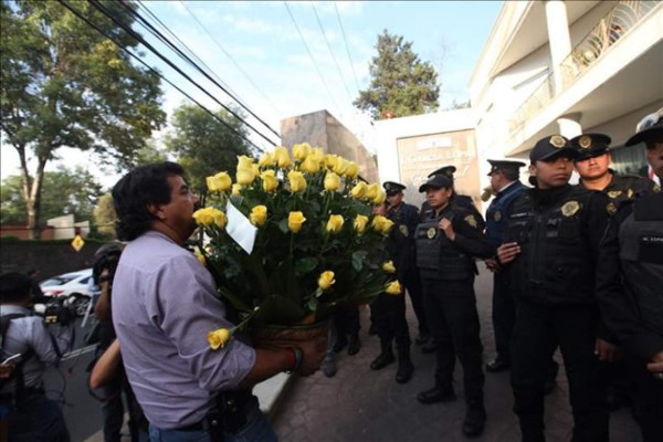 Flores amarillas, vallenatos y música de Bartók para despedir a Gabo