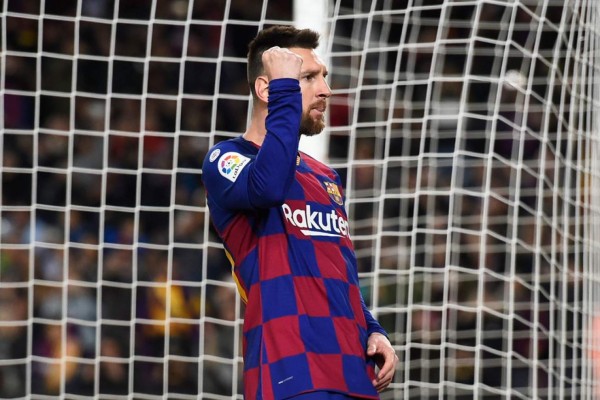 Barcelona golea al Celta con hat-trick de Messi y recupera el liderato de España