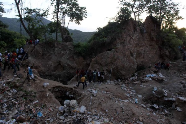 'Estábamos excavando nuestra propia tumba': minero sobreviviente