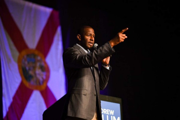 DeSantis y Scott dan victoria a republicanos en Florida