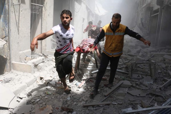 Bombardeo a clínica en Alepo deja 30 muertos