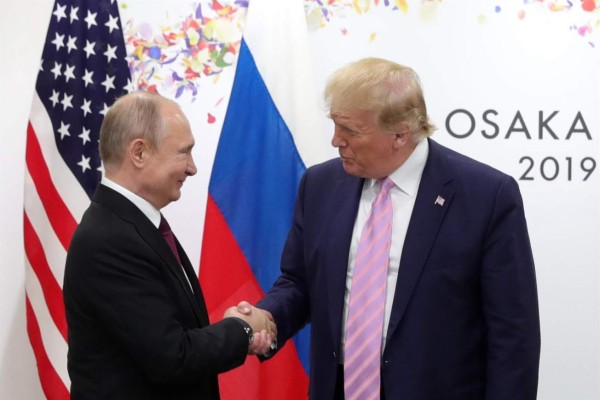 ¡Escándalo! Filtran documentos en los que Putin autoriza una operación secreta para llevar a Trump al poder