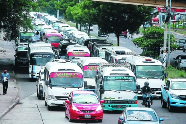 Transportistas a reunión con autoridades del IHTT para buscar soluciones