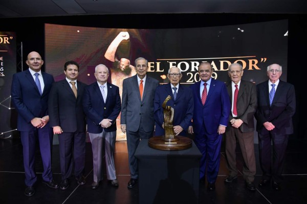 La gala del premio El Forjador para Jorge Bueso Arias