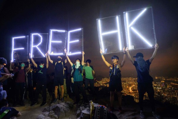 Arrecia nueva ola de protestas en Hong Kong