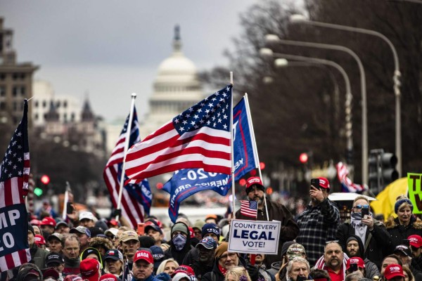 Seguidores de Trump llegan a Washington antes de certificación del triunfo de Biden