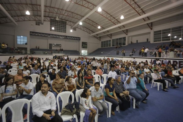 Espectáculo navideño por 'Amor y Vida”