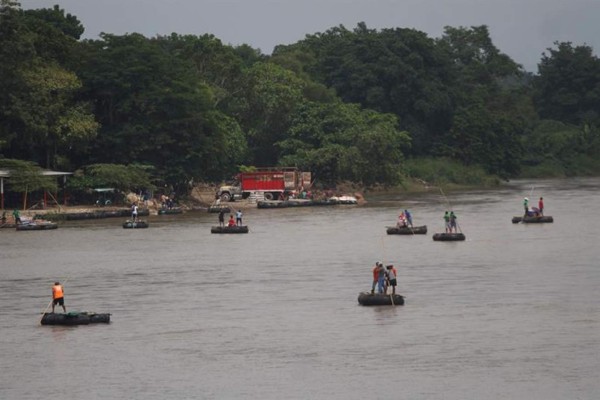 México recibe a la avanzada de caravana de migrantes hondureños