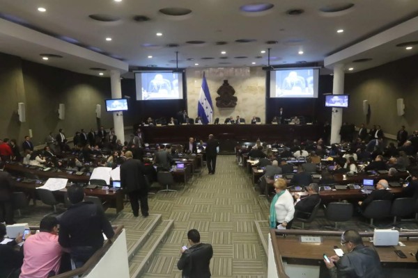 Congreso aclara a Maccih que reforma impulsa la transparencia