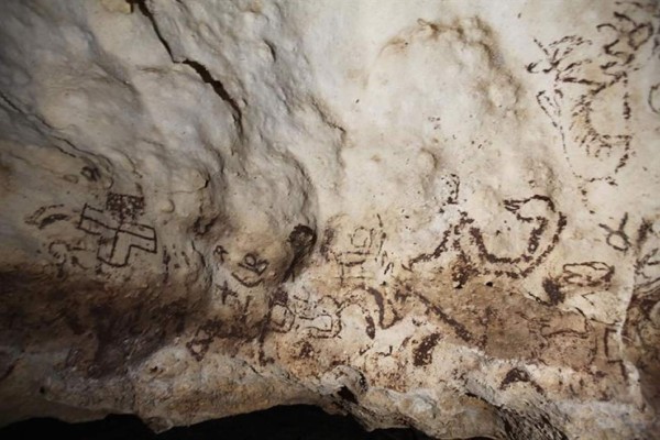 Descubren cueva con tesoro de pinturas rupestres mayas en sureste de México